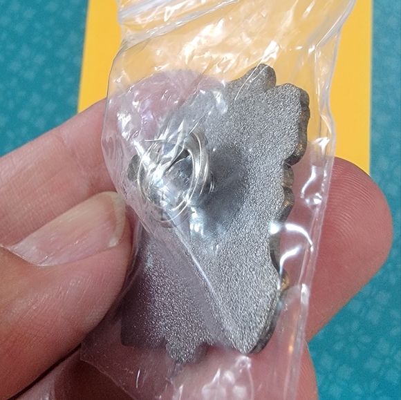 10 years of Wimpy kid pin - Picture 5 of 5